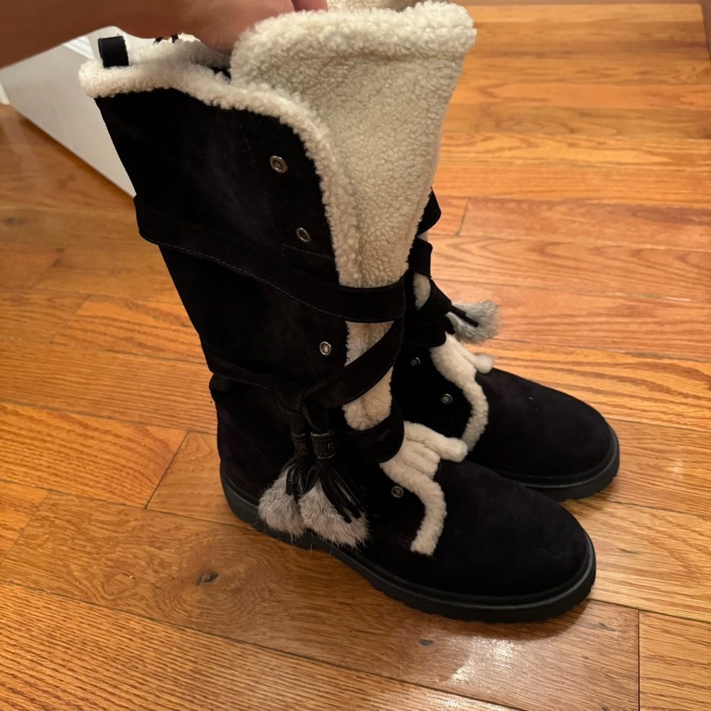 MONCLER JANIS BLACK WHITE WINTER FUR BOOTS IN SIZE 40 US 9 NO BOX